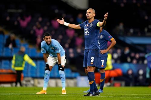 Mijlocașul columbian Marulanda Fernando Luis Diaz (23 de ani) a marcat un gol de excepție în minutul 14 al partidei dintre Manchester City și FC Porto, la scorul de 0-0.