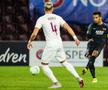Dan Petrescu, probleme pe bancă în meciul cu AZ Alkmaar: „Mi s-a blocat mâna de tot”