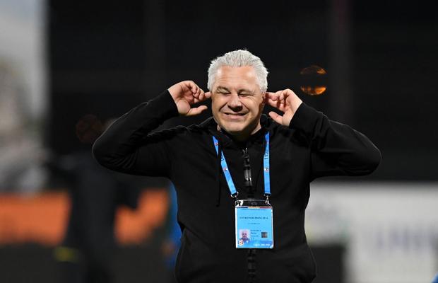 Marius Șumudică, show în stilul caracteristic înainte de Malatyaspor - Altay: „Sunt ca un suporter, trăiesc meciul, nu stau niciodată jos”