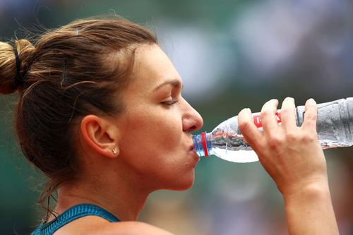 Simona Halep (31 de ani, locul 9 WTA) a picat un test anti-doping la US Open 2022 și a fost suspendată provizoriu. Toni Iuruc își apără fosta soție de care a divorțat în această toamnă.