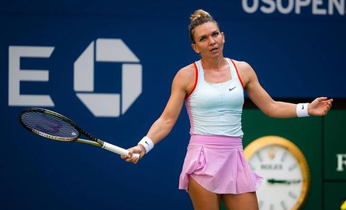 Simona Halep (31 de ani, locul 9 WTA) a picat un test anti-doping la US Open 2022 și a fost suspendată provizoriu. Sportiva noastră a folosit substanța interzisă numită Roxadustat.