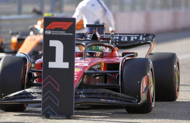 Pole-position Ferrari pe COTA! Greșeala lui Max Verstappen l-a retrogradat pe 6: „Ne așteaptă o cursă palpitantă”