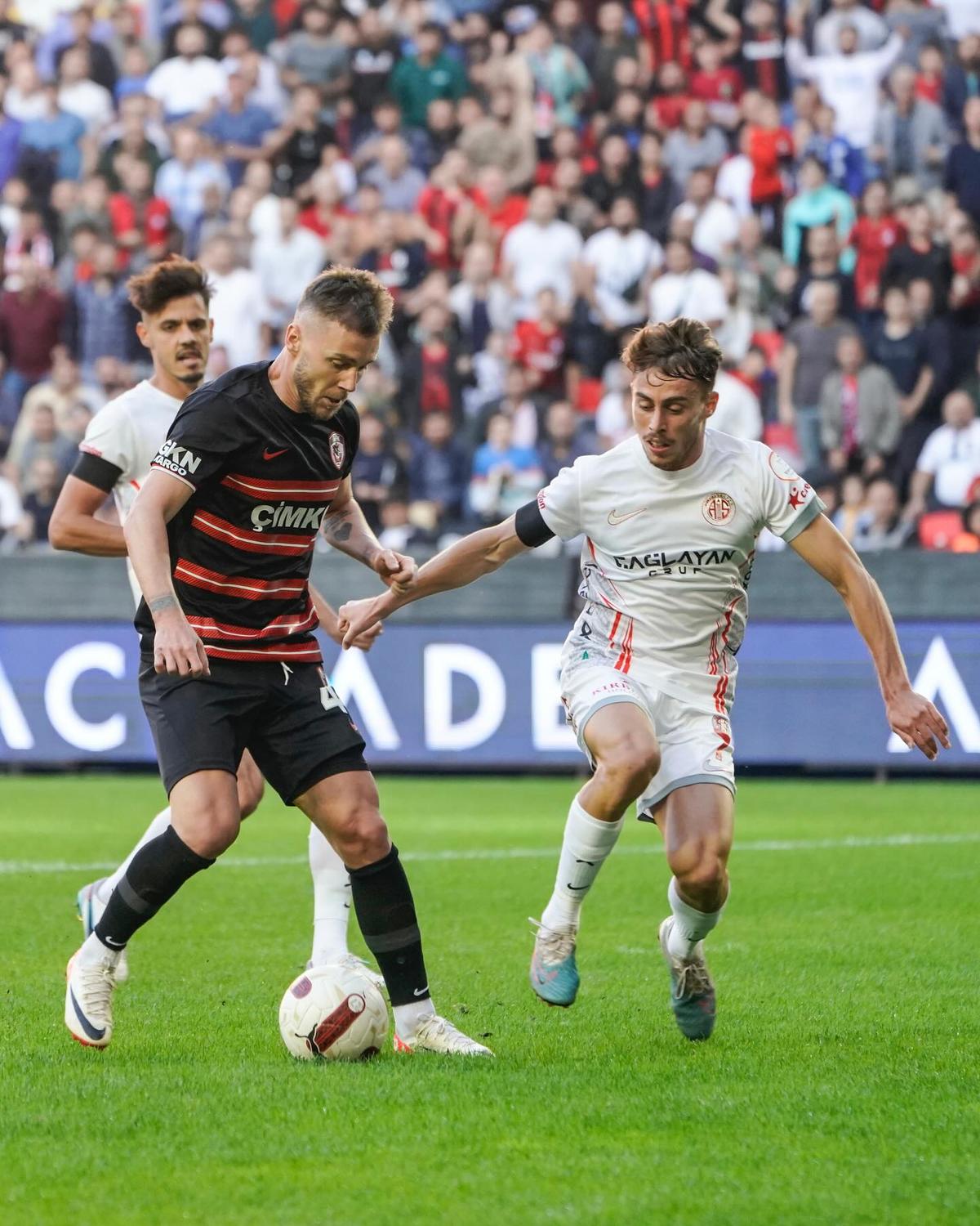 Marius Șumudică, apariție inedită la Gaziantep - Antalyaspor