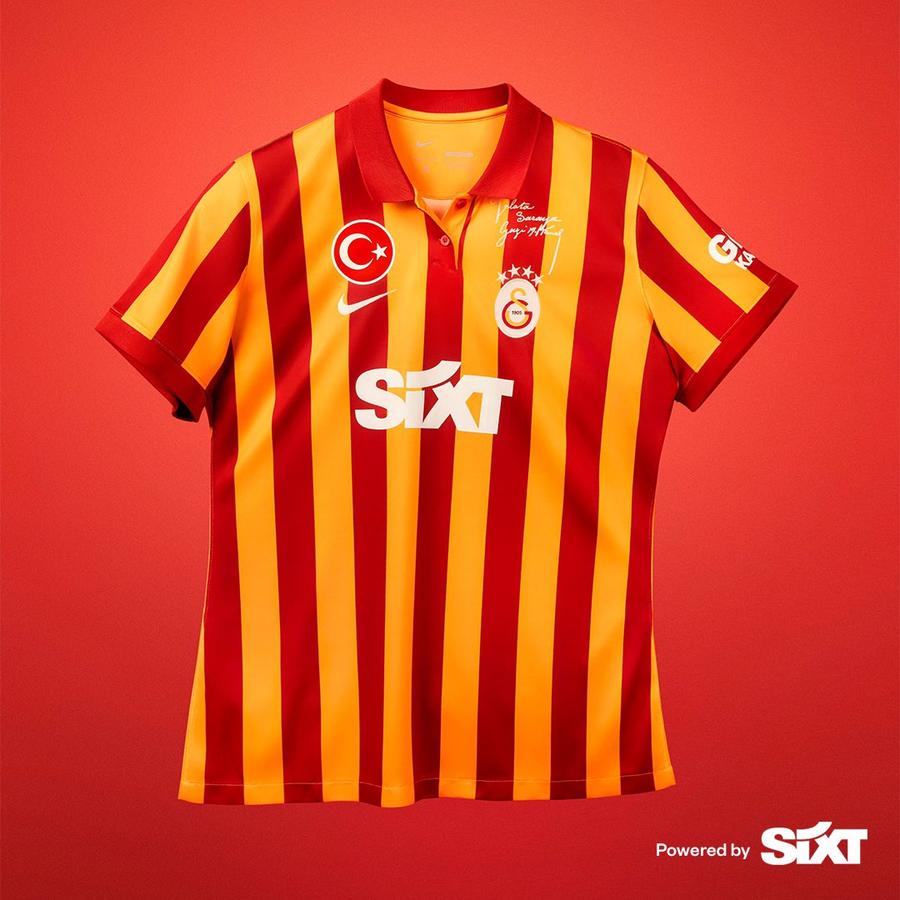 FOTO: Twitter @Galatasaray Galatasaray a câștigat derby-ul incendiar contra lui Besiktas » Bilanțul uluitor la care a ajuns Mauro Icardi + scenografie ireală