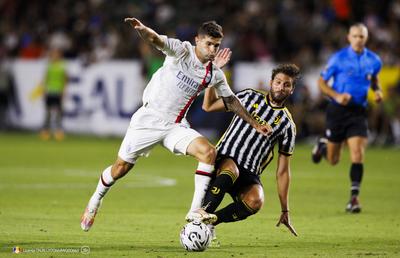 Milan – Juventus, meciul zilei de duminică în fotbalul european. Cu Bet Builder toate pariurile preferate sunt într-un singur loc, pe Betano!