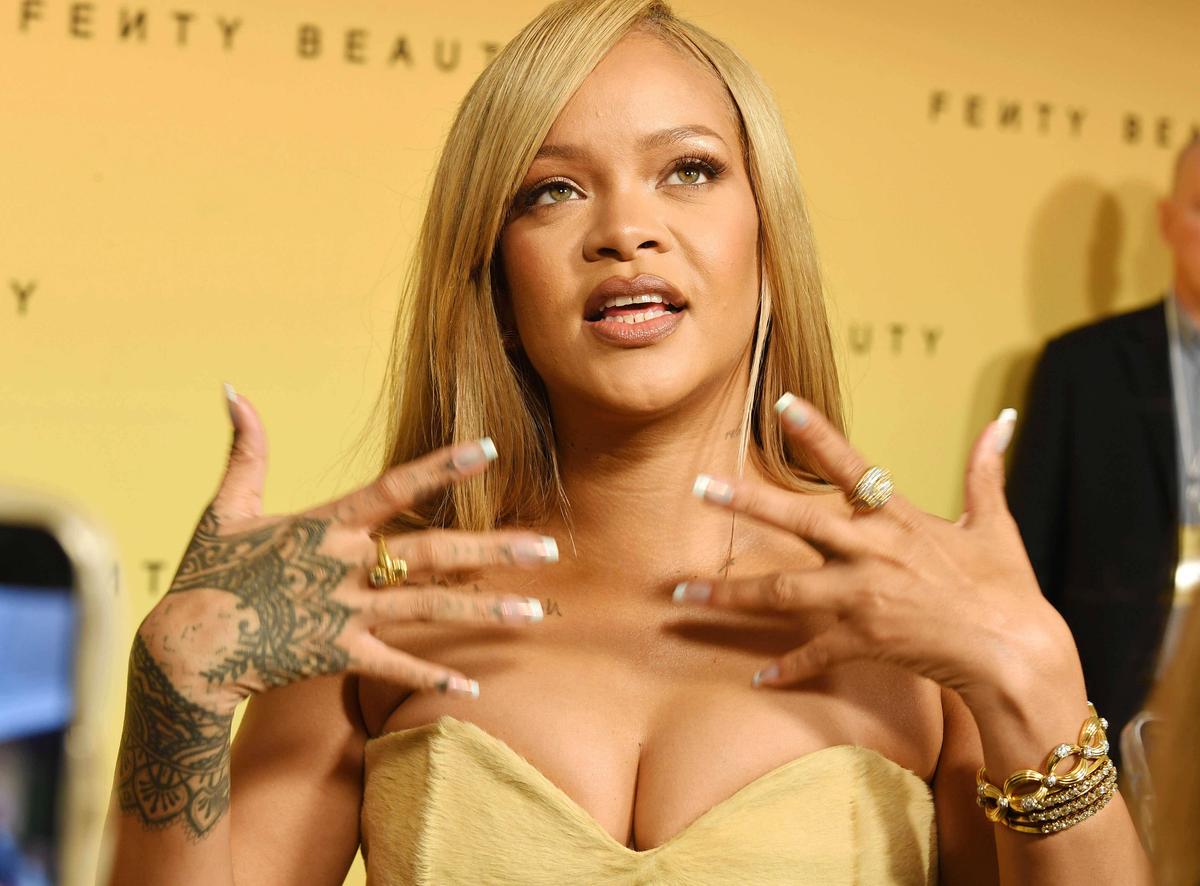 Rihanna s-a fotografiat cu fostul președinte al lui Inter