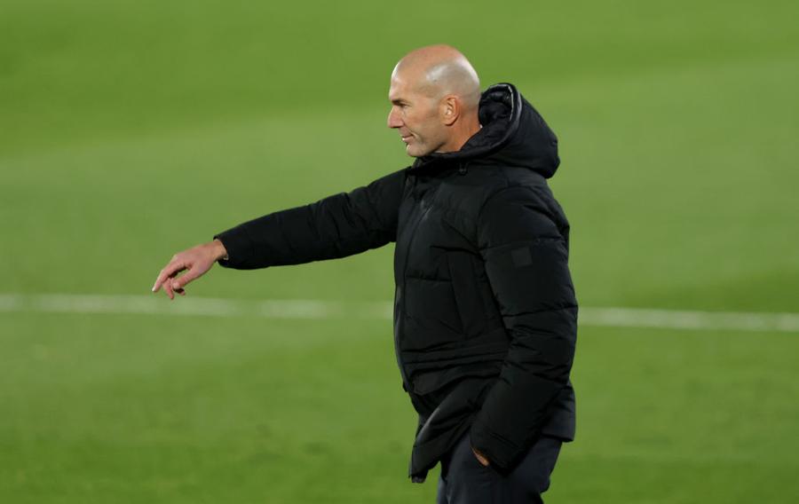 Zinedine Zidane (52 de ani) este dorit pe banca naționalei Arabiei Saudite. Roberto Mancini, dat afară de saudiți! Câți bani a pierdut + vedeta care l-ar putea înlocui