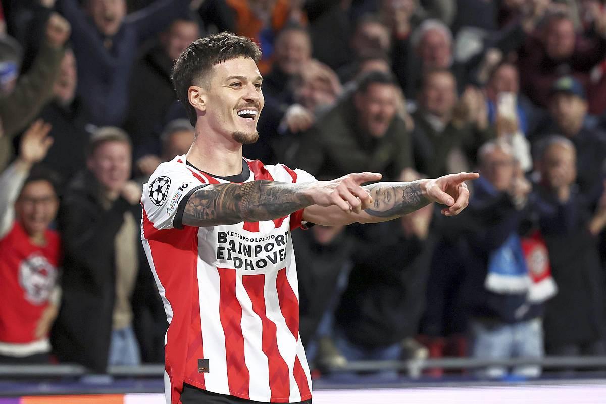 „Dennis Man a strălucit!” » Aplauze în Olanda pentru prestația de gală din PSV - Napoli