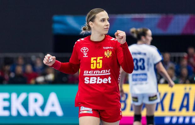 Pivotul Andrijana Tatar s-a întors în „Liga Florilor”: „Un club cu ambiții mari”