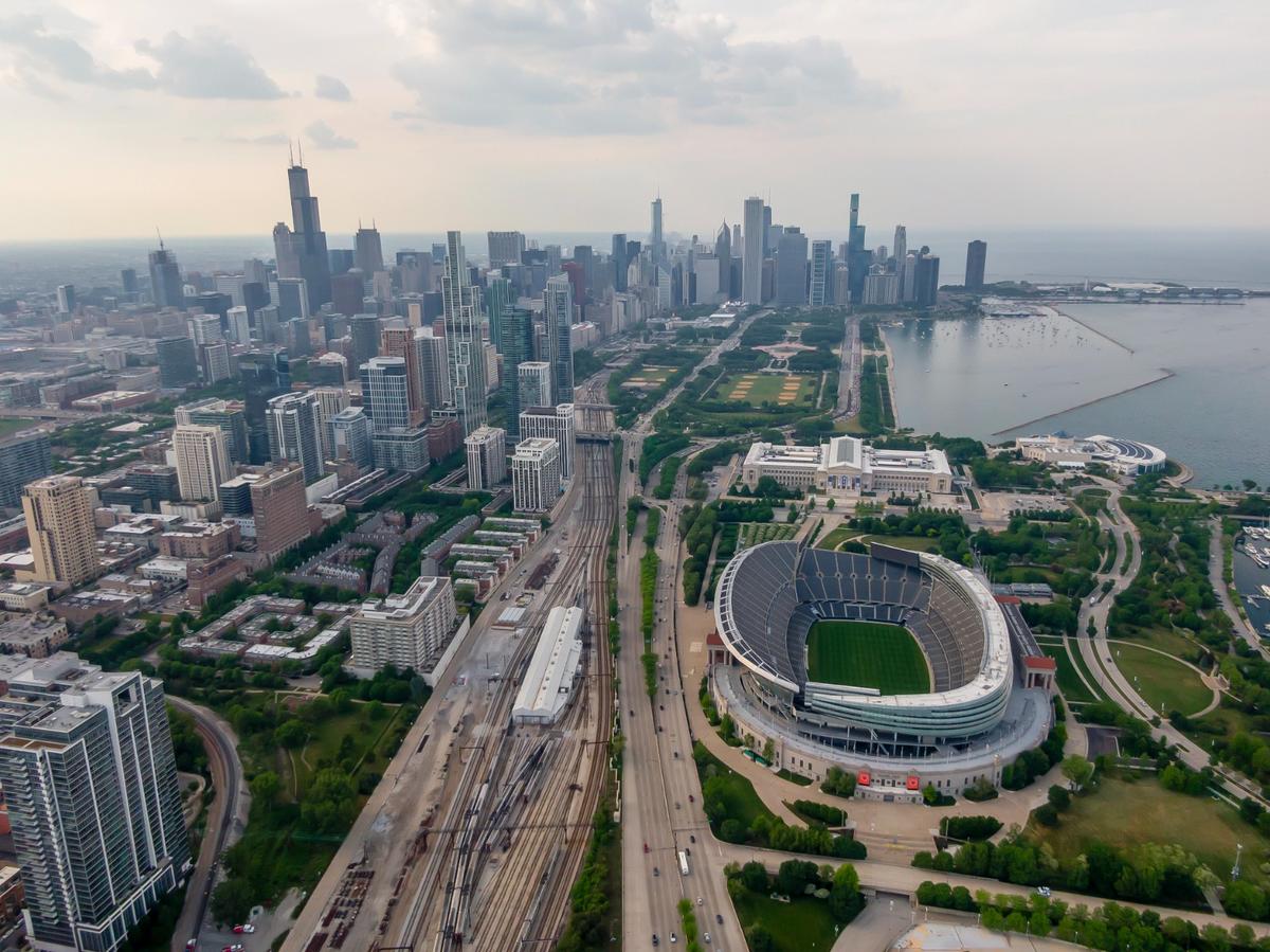 Stadionul Soldier Field din Chicago