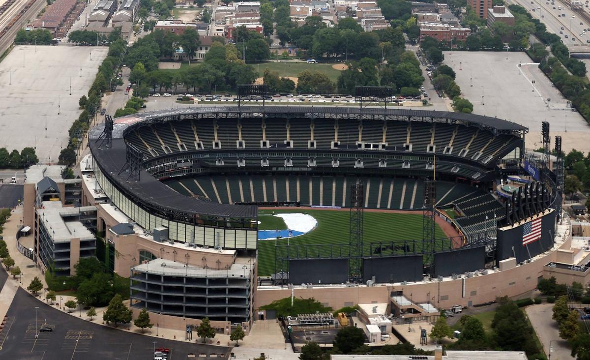 Stadionul Soldier Field din Chicago