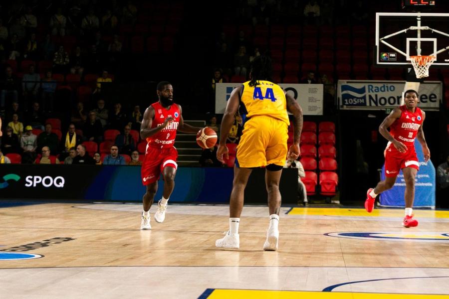 Dinamo București, eșec pe terenul lui Oostende/Foto: fiba.basketball Deja vu! O victorie și două înfrângeri pentru echipele din România și în etapa a 3-a a FIBA Europe Cup