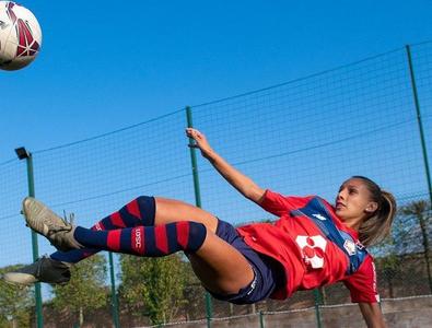 Golgheterul surpriză din Superliga, surclasat la fotbal de sora mai mare » Jucătoarea lui Marseille, fotomodel în timpul liber