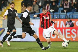 Daniel Popa vede Dinamo luptându-se și cu FCSB pentru titlu: „Dar favorita este alta”