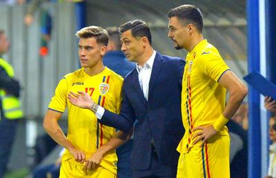 SELECȚIONER ROMÂNIA // VIDEO EXCLUSIV Mirel Rădoi sfătuit să rămână la tineret: „Îl cunosc și nu va accepta. România are nevoie de Dan Petrescu”