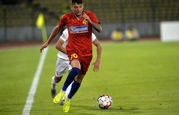 FCSB - ASTRA // Gigi Becali a găsit cumpărător pentru doi jucători! Alexandru Stan și Claudiu Belu sunt doriți de Astra