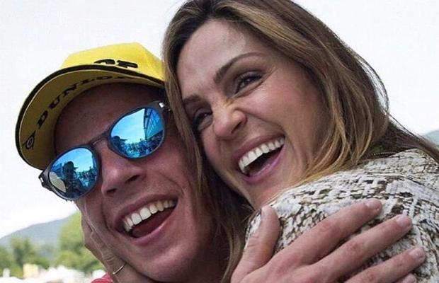 Mama noului campion mondial din Moto GP a făcut senzație pe net: „E un lucru bun că e atât de frumoasă”