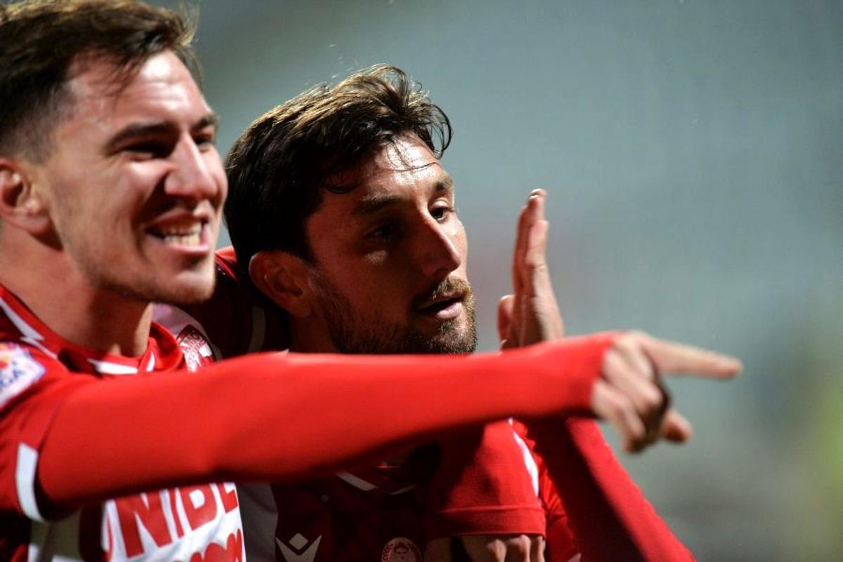 DINAMO » Și săraci, și nepricepuți! Conducătorii din „Ștefan cel Mare” nu cunosc regulamentele! Mutarea pe care ar trebui să o facă ACUM!