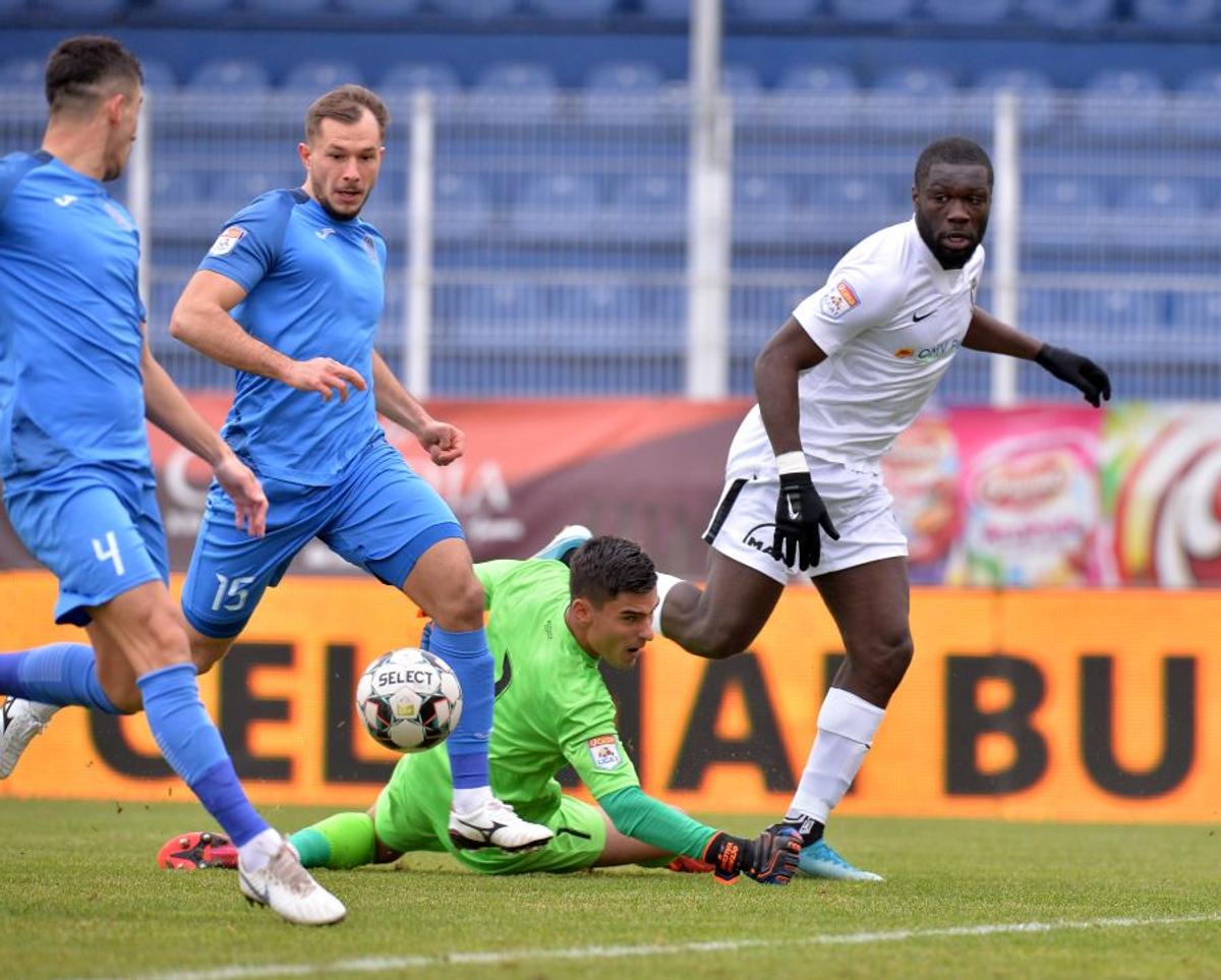ACADEMICA CLINCENI - VIITORUL 1-0. FOTO Penalty-ul ratat i-a costat scump! Academica se impune la limită și urcă pe locul 4 în Liga 1 » Clasamentul actualizat