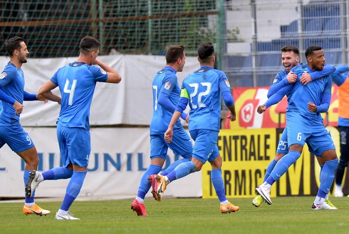 ACADEMICA CLINCENI - VIITORUL 1-0. FOTO Penalty-ul ratat i-a costat scump! Academica se impune la limită și urcă pe locul 4 în Liga 1 » Clasamentul actualizat