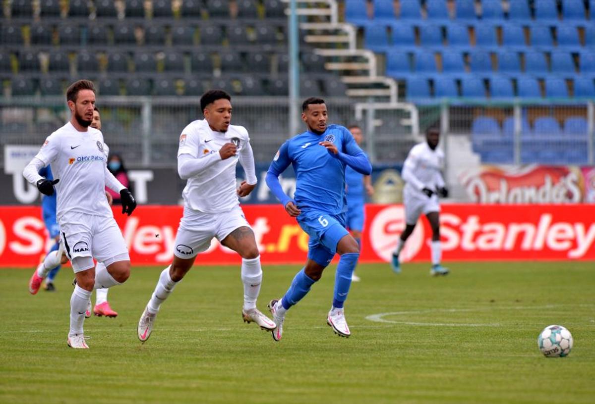 ACADEMICA CLINCENI - VIITORUL 1-0. FOTO Penalty-ul ratat i-a costat scump! Academica se impune la limită și urcă pe locul 4 în Liga 1 » Clasamentul actualizat