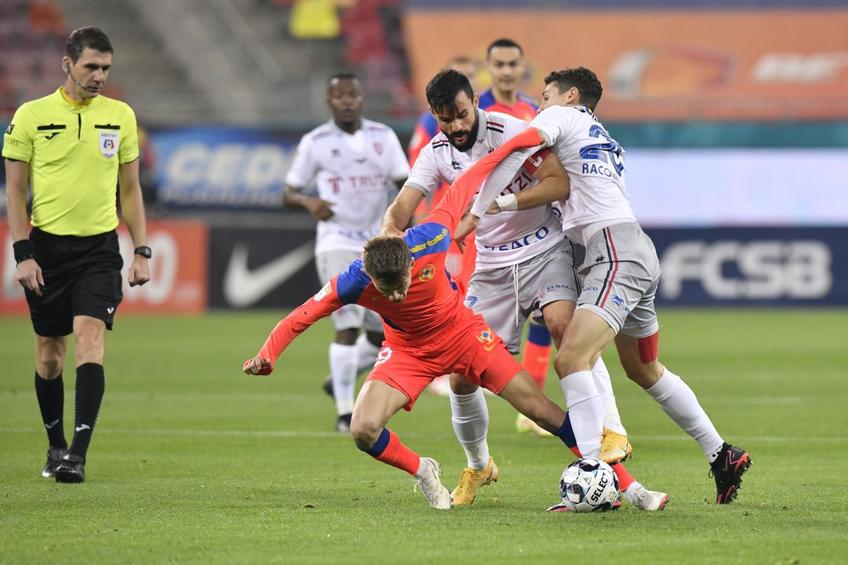 FCSB - FC Botoșani 3-1. Stelian Stancu, 40 de ani, fost fundaș al vicecampioanei, nu e deloc încântat de Octavian Popescu (18), extrema pe care Gigi Becali speră să obțină mulți bani.