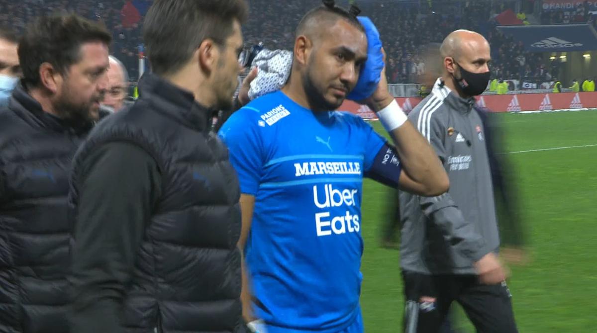 Derby-ul Lyon - Marseille, întrerupt din cauza fanilor! Payet, lovit în timp ce executa un corner + scandal și la vestiare