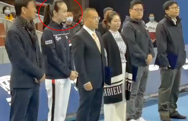 Noi imagini cu Shuai Peng » Unde susține presa de stat din China că a apărut