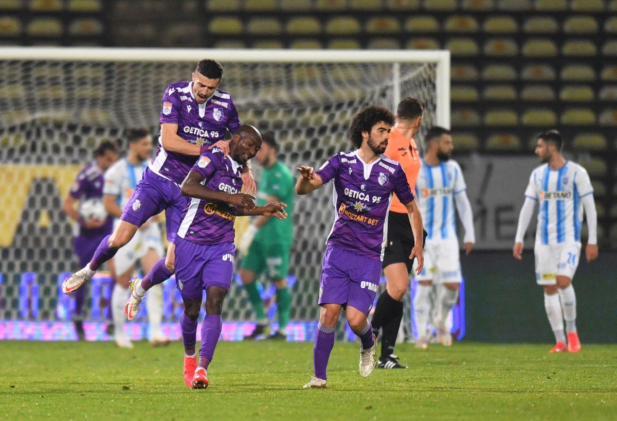 FC Argeș - CS Universitatea Craiova 3-2: show în Trivale / FOTO