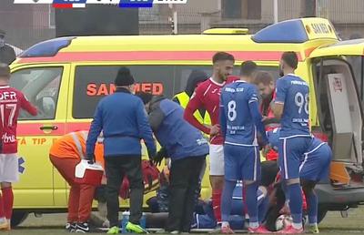 Emoții la CSC Șelimbăr - FC Buzău » Jucător scos cu ambulanța de pe gazon după ce a încasat o lovitură la nivelul capului