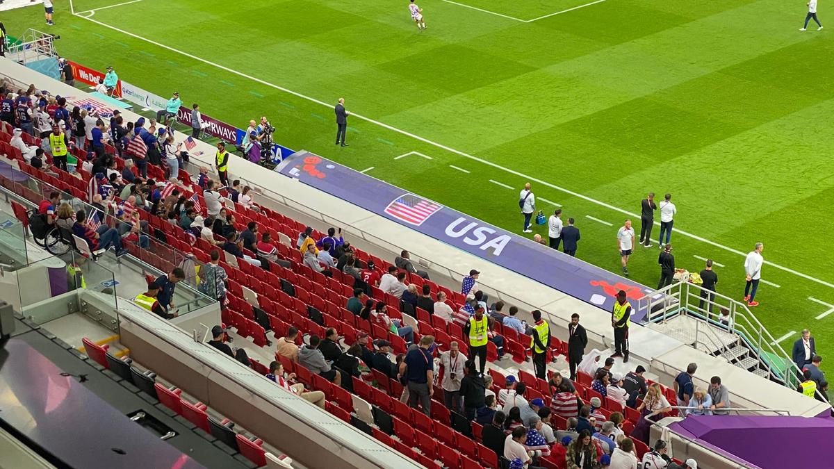 Trimișii GSP au fost pe stadion la SUA - Țara Galilor 1-1 » Cum s-a trăit primul egal de la Mondiale: golul salvator al lui Bale a declanșat nebunia în tribune