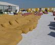 Controversă și cu micul dejun primit de fanii cazați în „orașul” de containere din Doha: „200 de lire pe noapte pentru asta?”