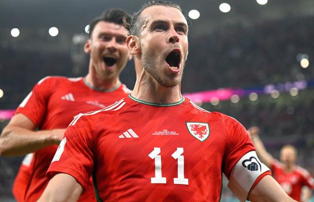 Trimișii GSP au fost pe stadion la SUA - Țara Galilor 1-1 » Cum s-a trăit primul egal de la Mondiale: golul salvator al lui Bale a declanșat nebunia în tribune