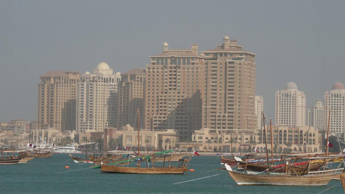 Între meciuri se face plajă în Doha » Detalii inedite surprinse de echipa GSP în Qatar. Cum se reîncarcă fanii: plimbări cu barca, târguri cu mâncare și activități de relaxare