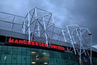Old Trafford cade peste spectatori! Doi fani ai lui Manchester loviți de bucăți desprinse din acoperiș: „O arenă abandonată”