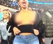 Moment vulgar la pauza meciului » Și-a arătat sânii pe stadion și a fost escortată de forțele de ordine