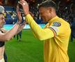 Nicolae Stanciu, în stânga, este actualul căpitan al României // foto: Imago Images