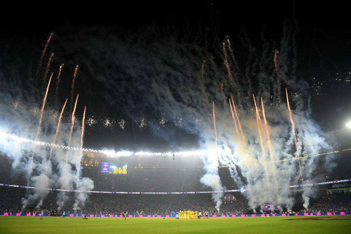 Imagini fabuloase » 92.453 de spectatori s-au înghesuit pe stadion la finala Cupei Mondiale din week-end