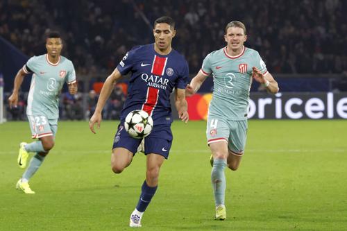 Achraf Hakimi (26 de ani), fundașul dreapta de la PSG, și-a prelungit contractul cu echipa din capitala Franței/ foto Imago Images