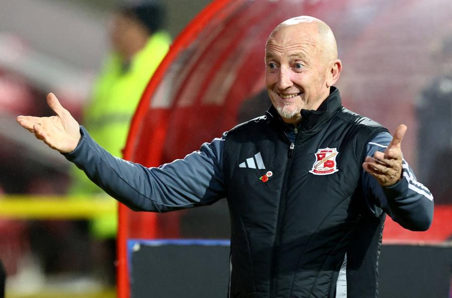 Ian Holloway, 61 de ani / Foto: Imago „Terenul nostru este bântuit” » Explicație neobișnuită pentru poziția modestă în Ligue 2: „Îi cer soției să vină să-și ceară scuze de la spirite”