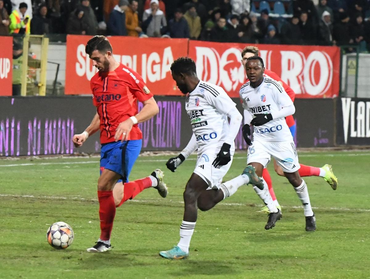 A luat în colimator 3 jucători de la FCSB: „El chiar a fost foarte slab!” » N-a scăpat nici Olaru: „Alt motiv nu găsesc”