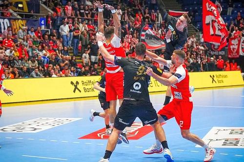 Dinamo București a fost învinsă, scor 38-29 (22-14) de Fuchse Berlin, în runda cu numărul #8 a grupelor Ligii Campionilor.