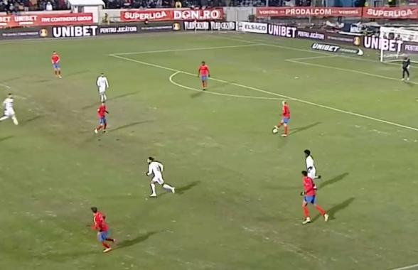 Sărbătorile vin! » Cum a putut să arate gazonul la restanța dintre FC Botoșani și FCSB