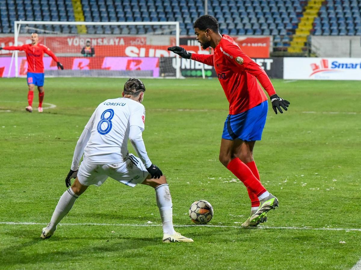A luat în colimator 3 jucători de la FCSB: „El chiar a fost foarte slab!” » N-a scăpat nici Olaru: „Alt motiv nu găsesc”