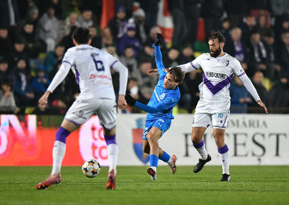 FC Argeș - Universitatea Craiova // FOTO: Andrei Furnigă și Cristi Preda (GSP.ro)
