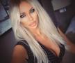 FOTO Bianca Drăgușanu, apariție-surpriză la meciul Stelelor Lumii! Decolteu amețitor în compania lui Roberto Carlos și Ronaldinho