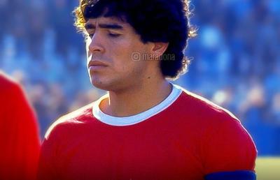 Maradona, interviu senzațional în Argentina » Cum și-a pierdut virginitatea la 13 ani: „Ea citea ziarul” + „Am fost răpit de un OZN. Am apărut acasă după 3 zile!”