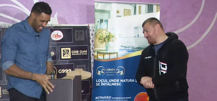 VIDEO » Conferință de presă Benny Adegbuyi, după victoria cu Badr Hari: „Urmează o revanșă sau o luptă pentru centură”