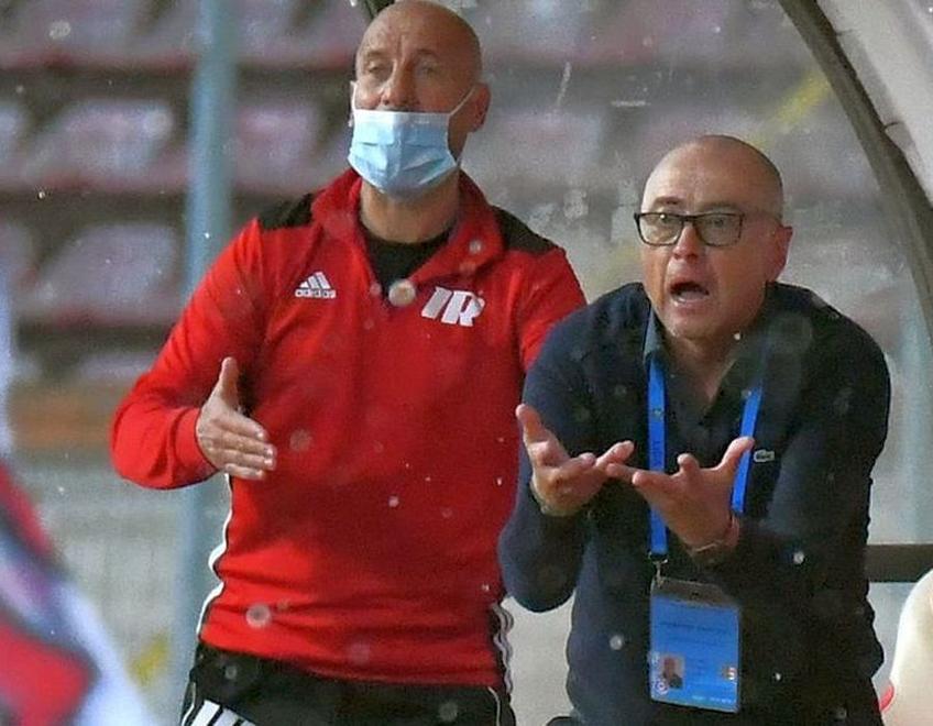 Robert Ilyeș (46 de ani), antrenorul secund al oaspeților, e mândru de prestația covăsnenilor.