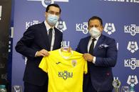 Avem costume, dar n-avem selecționer! » Naționala va fi îmbrăcată de firma unui om de afaceri turc, refuzat de Dinamo